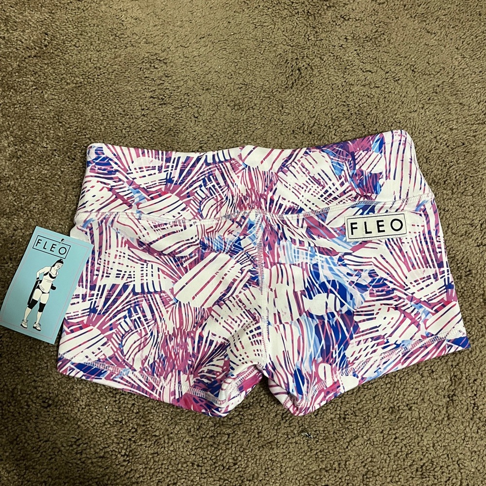 Fleo Booty Shorts Small